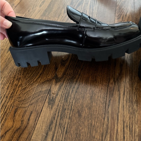 Nine West women’s Black Loafers - Picture 4 of 4